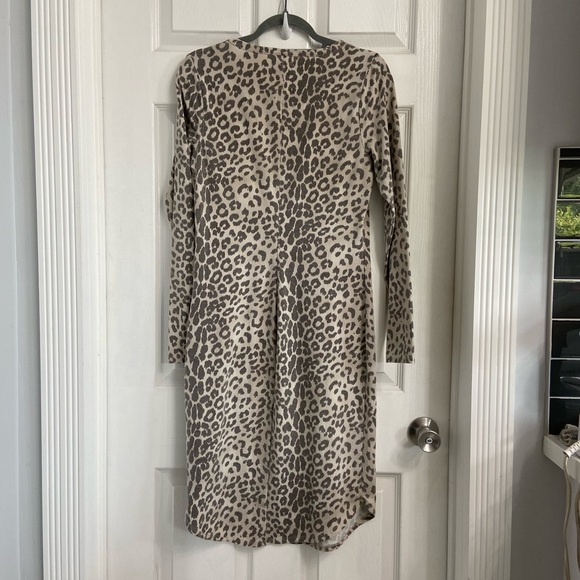 Chaser Quadrablend Bodycon Shirttail Dress Size Small Animal Print Crew Neck - Picture 3 of 4